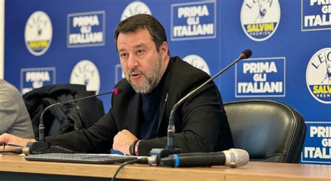 Autonomia Differenziata Salvini A Napoli Solite Lamentele Della