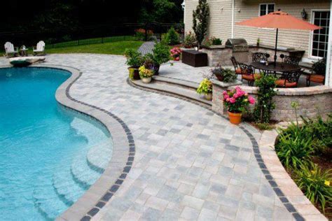 Unilock Pool Deck With Richcliff And Courtstone Paver Pool Patio