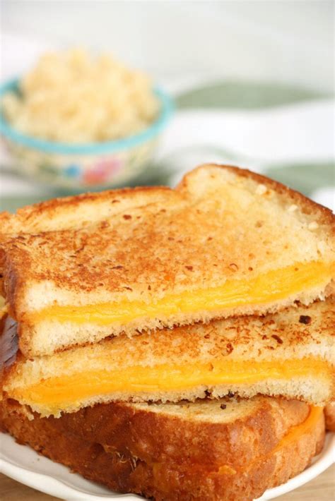 Garlic Grilled Cheese - Kitchen Divas