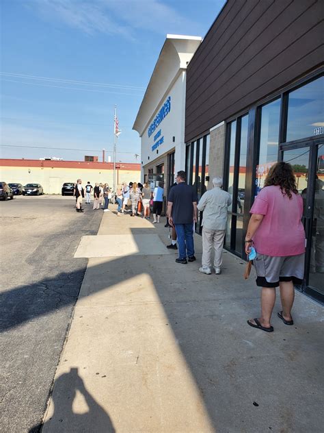 DMV ROCKFORD SEC. OF STATE FACILITY - 3720 E State St, Rockford IL ...