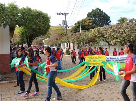 Escola Estadual Justiniano Fonseca Desfile C Vico Destacou Projeto