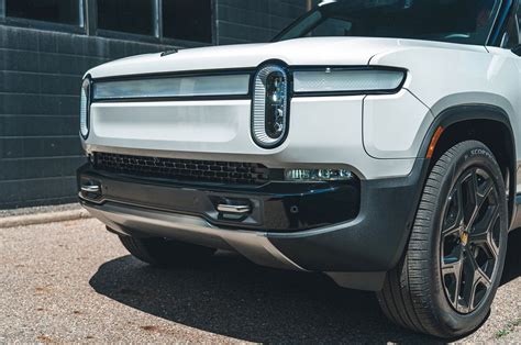 2025 Rivian R1T Specs Price MSRP Inside The Hood