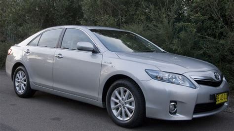 Toyota Camry Hybrid in depth - CNET