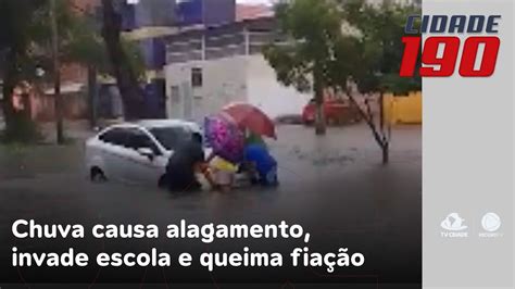 Chuva causa alagamento invade escola e queima fiação moradores