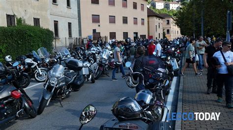 Sul Lago Di Como Si Scaldano I Motori Tutto Pronto Per Il Motoraduno