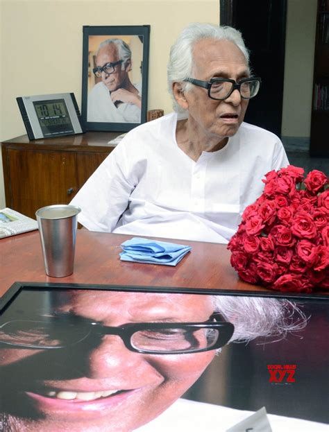 Kolkata Filmmaker Mrinal Sen Dead Gallery Social News Xyz