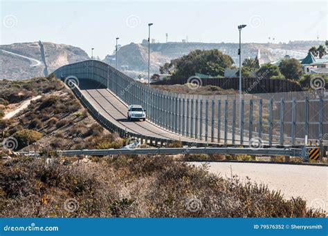 San Diego-Tijuana International Border Wall and Border Patrol Vehicle ...