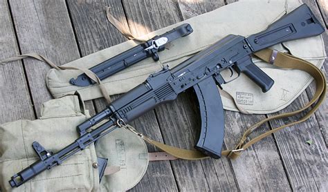 Poderío Militar Irán compra rifles de asalto AK 103 Kalashnikov rusos