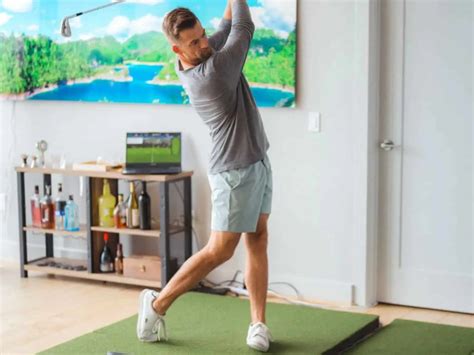 7 Best Golf Simulators For Small Space Reviews And Guide