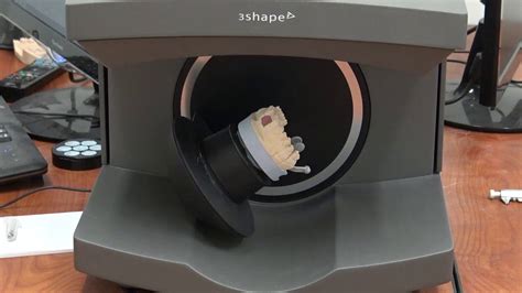 Dental Lab Life Scanning A Crown In 3shape Youtube