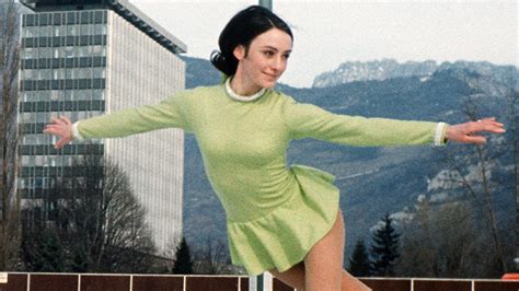 The 20 Most Memorable Figure Skating Dresses of All Time | StyleCaster