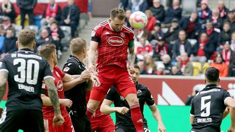 Fortuna Düsseldorf siegt spät gegen Sandhausen