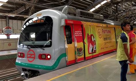 metro train advertising advertising  metro train smartadsin
