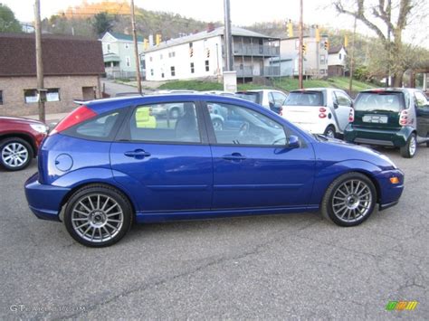 Sonic Blue Metallic 2004 Ford Focus SVT Hatchback Exterior Photo