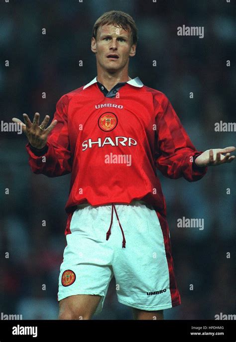 Teddy Sheringham Manchester United Fc 14 August 1997 Stock Photo Alamy