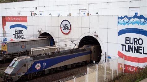 Taking The Channel Tunnel Between London and Paris - France Travel Blog