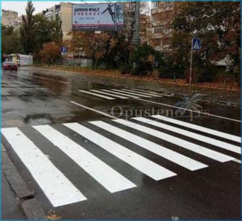 ZANIMLJIVE I SMEŠNE SLIKE GALERIJA 1941 SLIKA PESACKI PRELAZ DO POLA