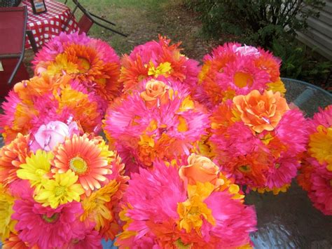 orange and pink wedding flowers | Orange and pink wedding, Pink wedding flowers, Wedding flowers