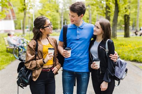 Página 30 Imágenes de Vida Estudiantil Campus Descarga gratuita en