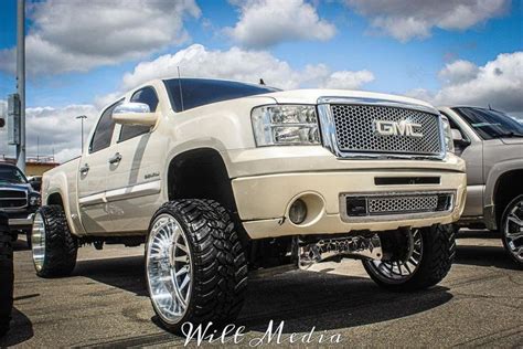 GMC Sierra Denali: The Ultimate Truck Experience