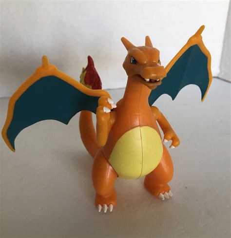 Mavin Pokemon Inch Battle Feature Figure Charizard Action