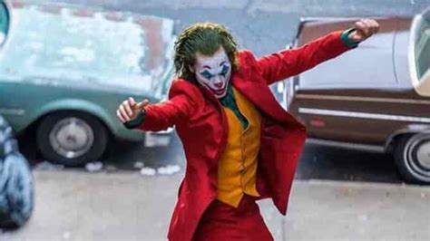 JOKER Director Todd Phillips Shares More Amazing Behind The Scenes Stills From The DC Comics Movie