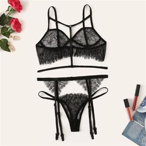 Les femmes sexy en dentelle Lingerie Set Plus Size Creux gorge Soutien chaîne G Tring Sous