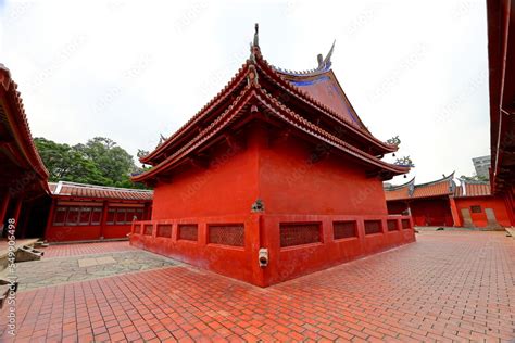 Tainan Confucius Temple, 17th-century Confucian temple featuring ...