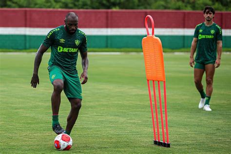 Fluminense Ter Tr S Novidades No Equador Saiba Quem S O Fluminense