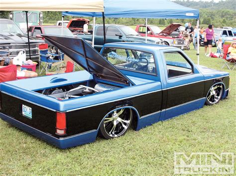 Black And Blue Slammed Chevy S10 S10 Pinterest Chevy S10 Slammed