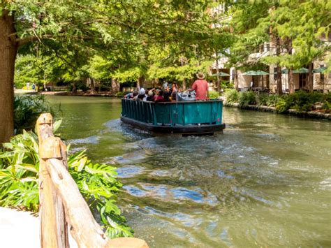 10+ Riverwalk San Antonio Boat Ride Stock Photos, Pictures & Royalty ...