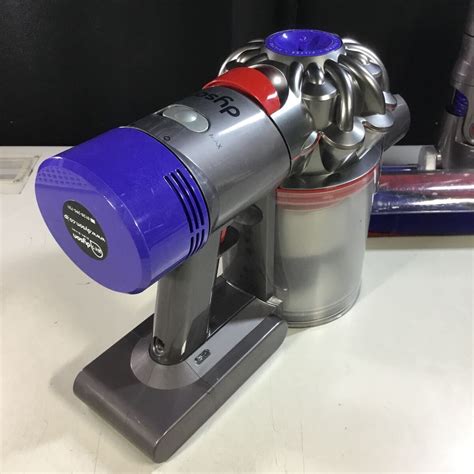 Yahoo!オークション - (043034G) dyson SV10サイクロン式コードレスク...
