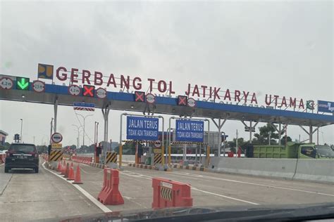 Foto Tol Cimanggis Cibitung Macet Karena Kali Tapping Ini Alasannya