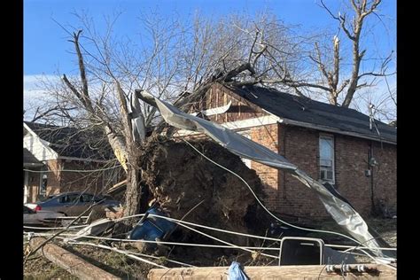 Tornadoes Storms Cause Injuries Damage In 15 U S States