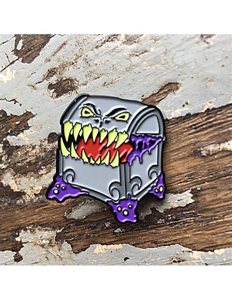 Comprar Pin Creature Curation Mimic Gray Dungeon Marvels