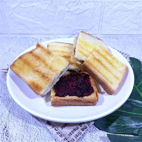 Resep Roti Bakar Selai Buah Naga Sederhana Rumahan Di Yummy App