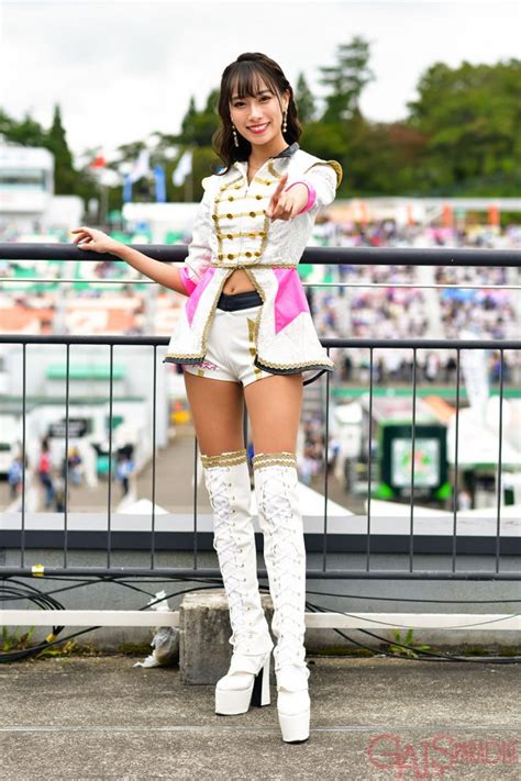 岡島彩花 コスプレは俺の嫁 全画像表示