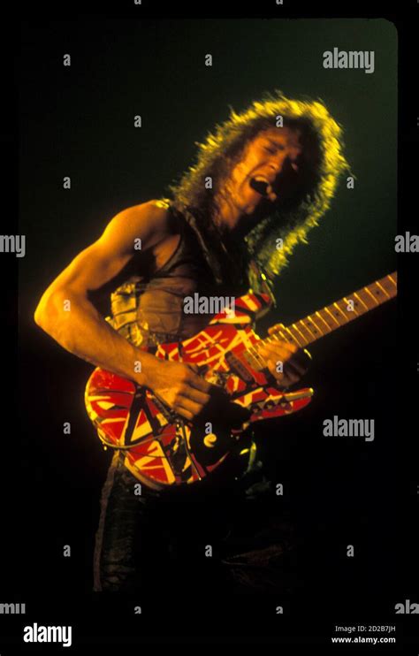 Eddie van halen 1980 hi-res stock photography and images - Alamy