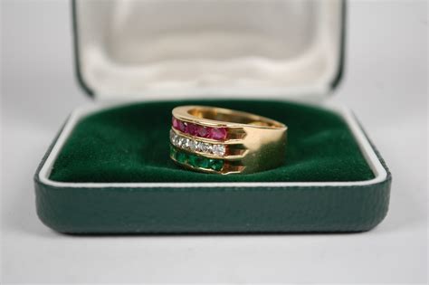 Ring Mit Smaragden Rubinen Diamanten Gold Ringgr E Ma Shops