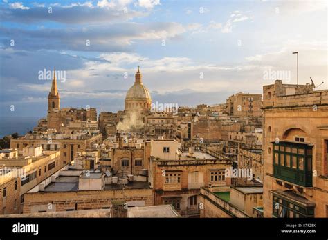 Overview at dawn of historic city of Valletta, Malta Stock Photo - Alamy