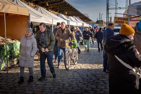 Niedzielne Targowisko Na Wiebodzkim We Wroc Awiu Zobaczcie Fotorepor