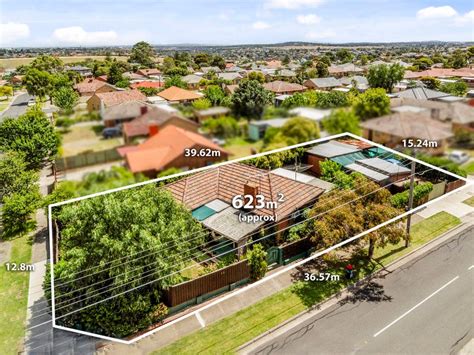 46 Emu Parade Jacana Vic 3047 Property Details