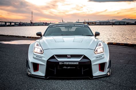 Liberty Walk Lb Silhouette Works Gt 35gt Rr Widebody Kit For R35 Nissan Gt R Bulletproof