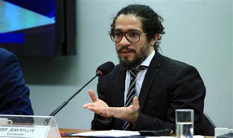 Oficializada desistência de Jean Wyllys ao mandato de deputado Tudo