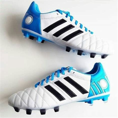 Toni Kroos Boots : Toni Kroos Trains in Adidas Adipure 11pro Boots in First ... : Real madrid ...