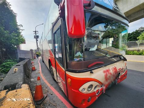 疑未保持安全車距 國1北向台北路段4輛大小車連環撞 社會萬象 社會 聯合新聞網