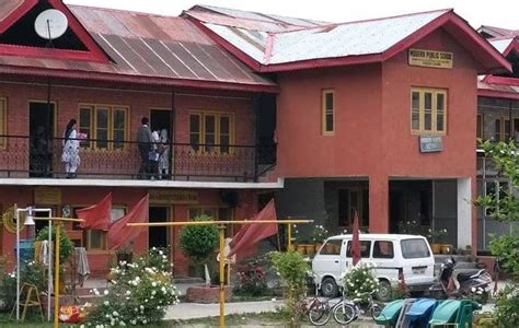 Modern Public High School,Srinagar-overview