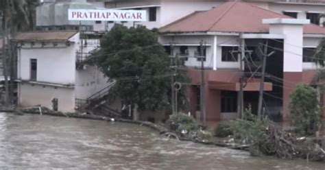 India Casi 150 Muertos Y Cientos De Miles De Evacuados Por Lluvias