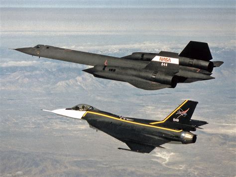 NASA SR-71 and F-16XL Test Aircraft | DefenceTalk Forum