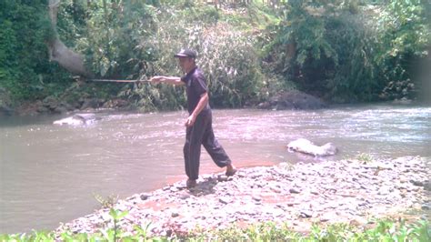 Part Mancing Lele Di Sungai Cikembang Tapi Boncos Youtube